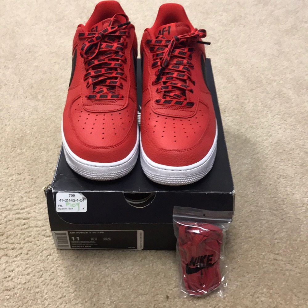 AIR FORCE 1 ‘07 LV8